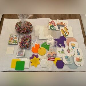 FUSED BEAD CRAFTS PERLER & MORE DELUXE SET, FORMS, BEADS, PROJECT CARDS WOW!